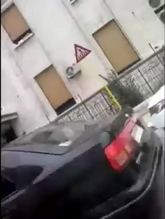 فري برس حماة المحتلة الجواجز العسكرية في ساحة العاصي 12 4 2012 Hama