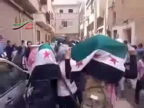 فري برس دير الزور مظاهرة صباحية مدرسة الشهيد محمد ملا عيسى 12 4 2012 ج1 DeerALzoor