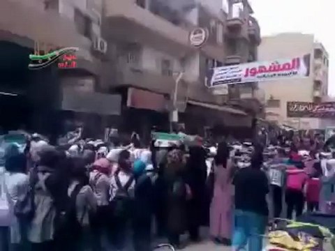 فري برس دير الزور مظاهرة صباحية احرار دير الزور شارع حسن الطه 12 4 2012 ج2 DeerALzoor
