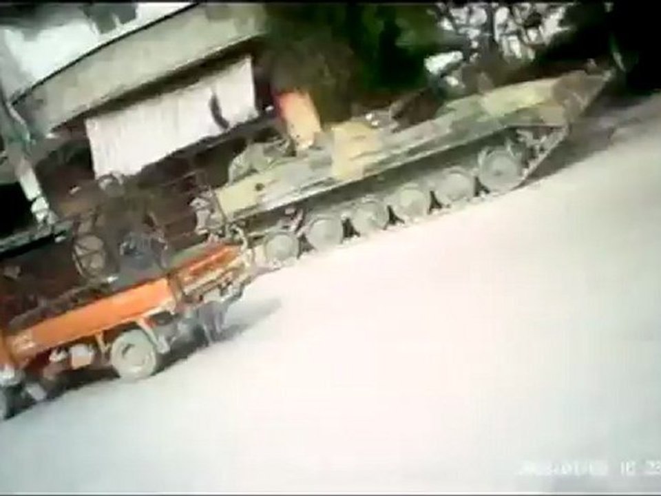 فري برس ريف دمشق الغوطة الشرقية  مدينة حمورية انتشار اليات عصابات الاسد  12 4 2012 ج3 Damascus