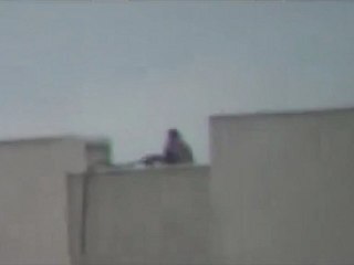 فري برس حماه المحتلة منطقة الحاضر الرشاشات والقناصه مازالت متمركزة 12 4 2012 Hama