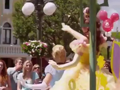 Pub Disneyland Dark Vador