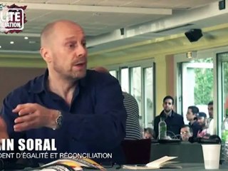 Alain Soral remet de l'ordre (avril 2012)