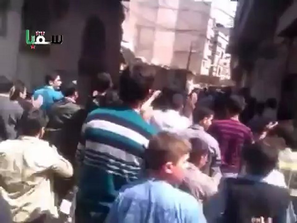 فري برس ريف دمشق سقبا مظاهرة ردا على عدم سحب الاليات من المدينة 12 4 2012 Damascus