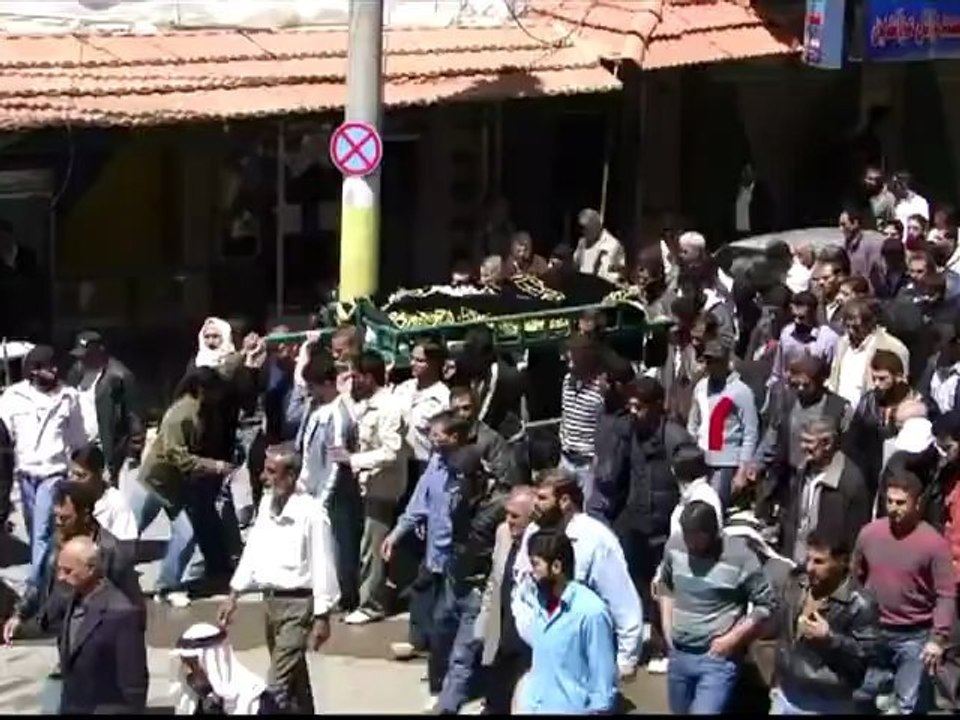 فري برس ريف دمشق تشييع الشهيد محمد النموس في مضايا 12 4 2012 ج1 Damascus