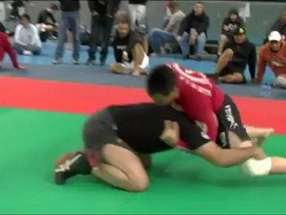 HOA VANAA VS ARSLANBECK ASKHAROV - VIC TOUR 2012 Sud