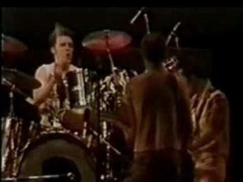 The Clash - Guns of Brixton