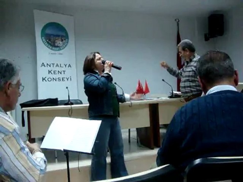 nigar AYAZ