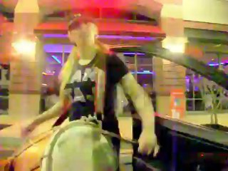 rani tag dhool player beating dhool on english song by ossam.sim sherazi