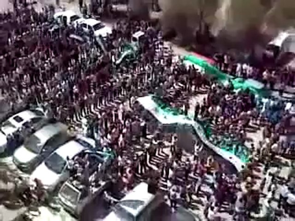 فري برس حمص الصامدة الوعر جامع العز جمعة ثورة لكل السوريين 13 4 2012 ج1 Homs