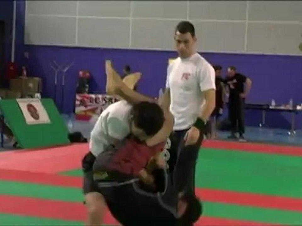 VALENTIN BLUMENTHAL VS ARTHUR ABABAYAN - VIC TOUR 2012 Sud