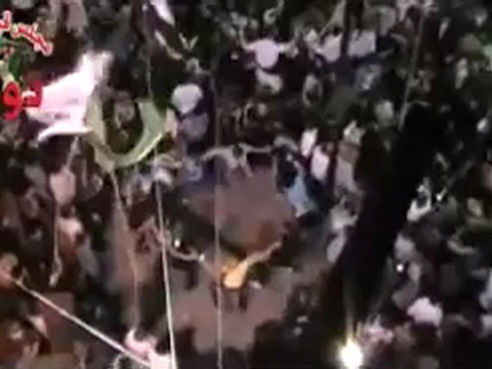 فري برس ريف دمشق مظاهرة رائعة في ساحة الحرية دوما2012 4 13 Damascus