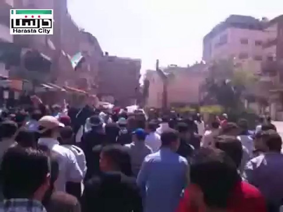 فري برس ريف دمشق حرستا جمعة ثورة لكل السوريين  مظاهرة جامع البركات 13 4 2012 Damascus