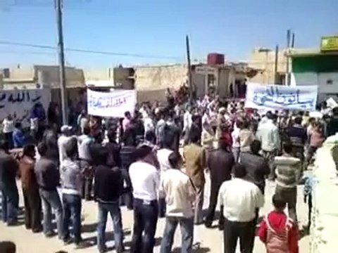 فري برس حلب بيانون انطلاق مظاهرة جمعة ثورة لكل السورين13 4 2012 ج2 Aleppo