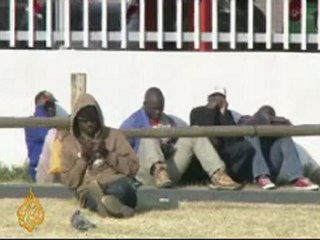 Zimbabweans seek future in South Africa - 24 Aug 09