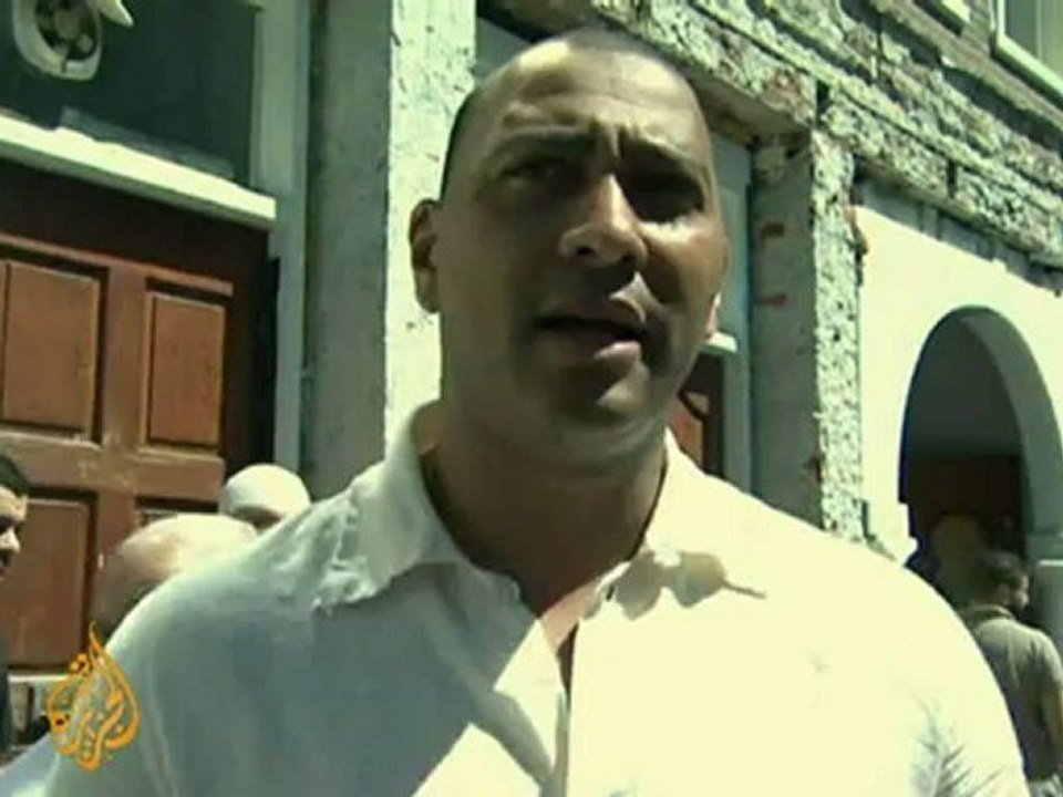 Dutch poll raises immigration issue