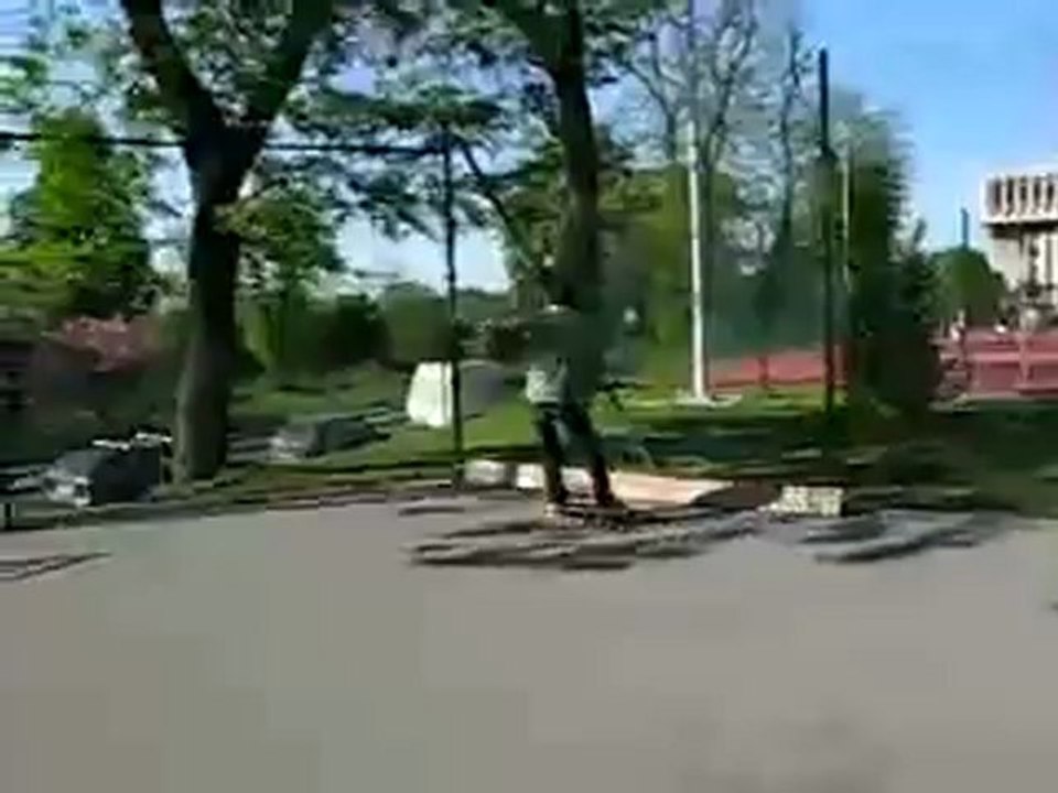 geek skating