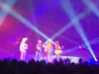 shy'm N°4, Axone 13 avril 2012