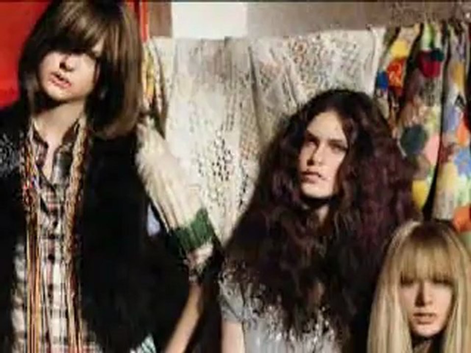 Beauty Salon Birchwood Mississauga Scissor Talk Hair Salon