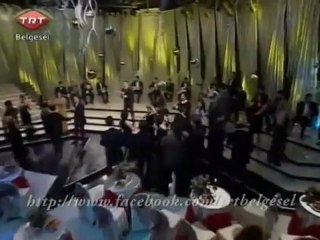 Sinan ÖZEN  " SEVEN GİDERMİ BİR ANDA"