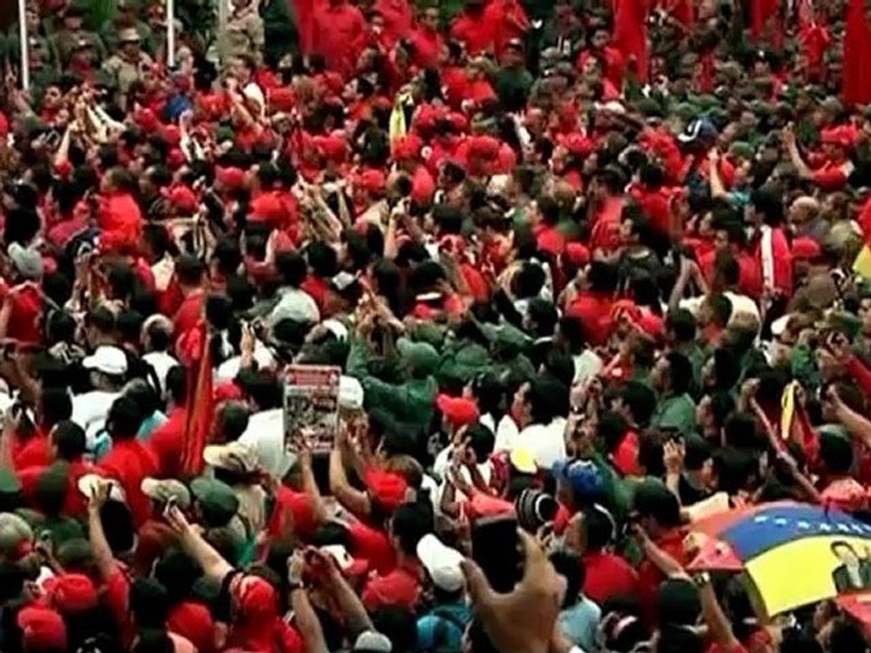 Chavez skips summit for cancer treatment