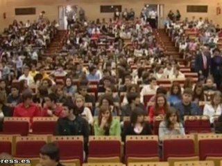 Universitarios piden "diálogo" ante la reforma