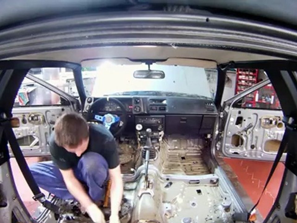 AE86 leer räumen