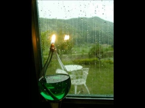 Neşe Karaböcek-Ay İnce Cam Gibi