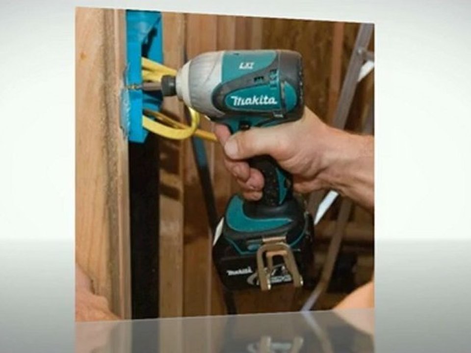 Makita LXT218