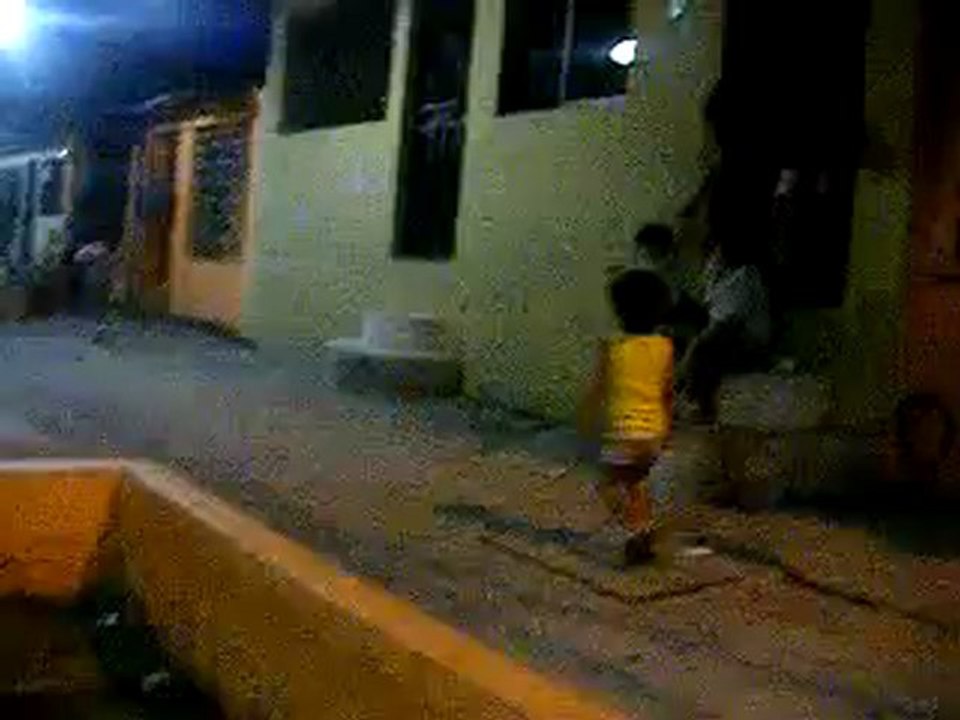Jugando