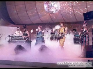 Viudas E Hijas Del Roque Enroll - Cronica   "Maria gabriela Epumer"  "Claudia Rufinatti"