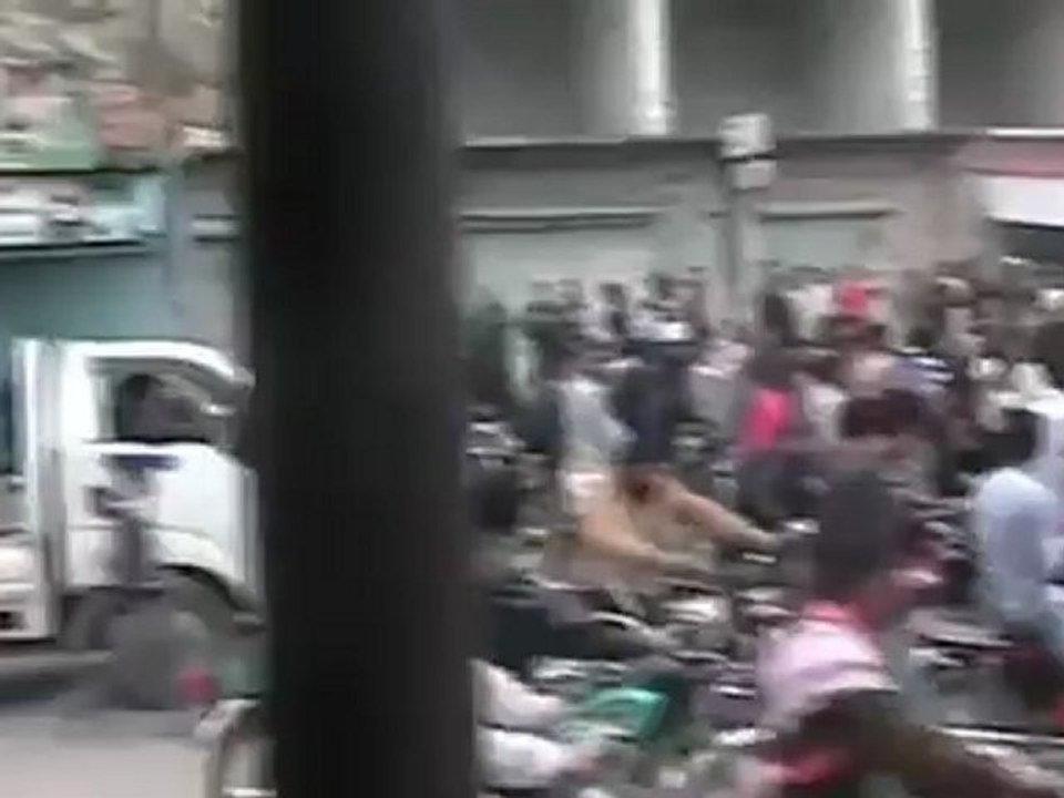 فري برس ريف حماه المحتل تشييع الشهيد ابراهيم محمد فرج   قلعة المضيق 14 4 2012 ج2 Hama