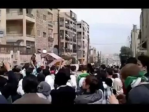 فري برس حلب الإذاعة تغيير اسم الحي باسم الشهيد الهنداوي + بدك ترحل بالصرماي 14 4 2012 ِ Aleppo