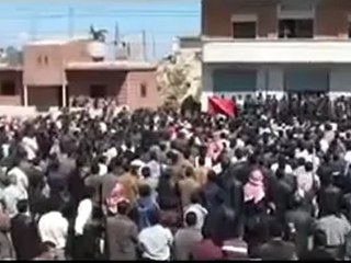 فري برس ادلب جسرالشغور تعزيةالجيش الحر لاهالي شهداء البشيرية 14 4 2012 Idlib