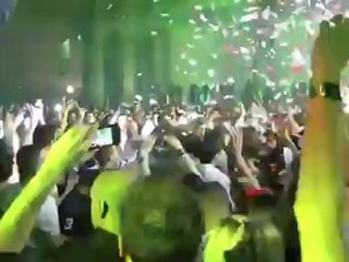 Steve Aoki aux 20 ans de Radio FG Buzz avec son bateau