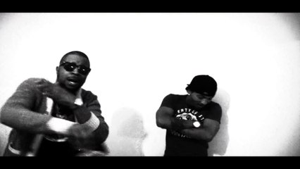 PREVIENS TOUS TES GENS MAC-BETH feat SAROXEN 2012 crunk dirty sound