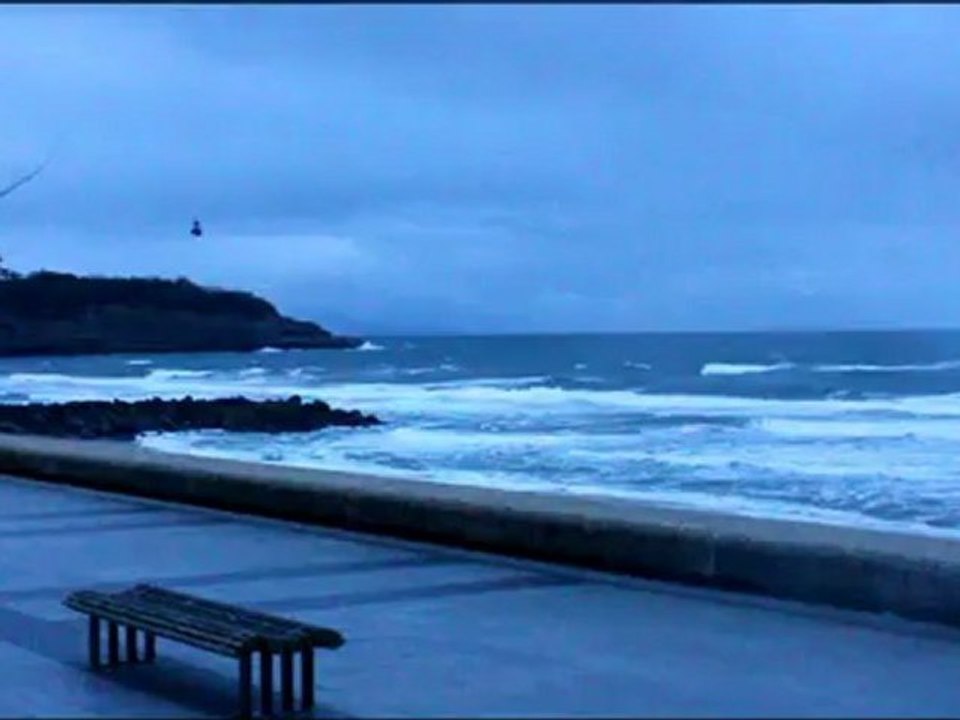 Dimanche 14 avril surf report vidéo de 07h15