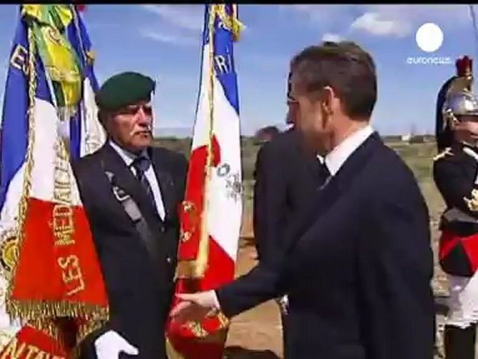 Francia reconoce que abandonó a los harkis