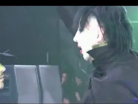Marilyn Manson - The Beautiful People Feat Johnny Depp Live @ Revolver Golden Gods 2012