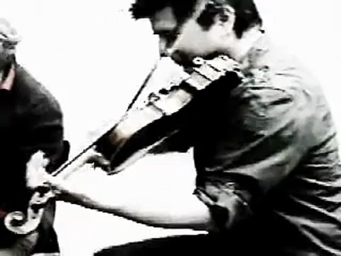 OLIVIER DAMS joue à l'arrach' en l'ancienne imprimerie