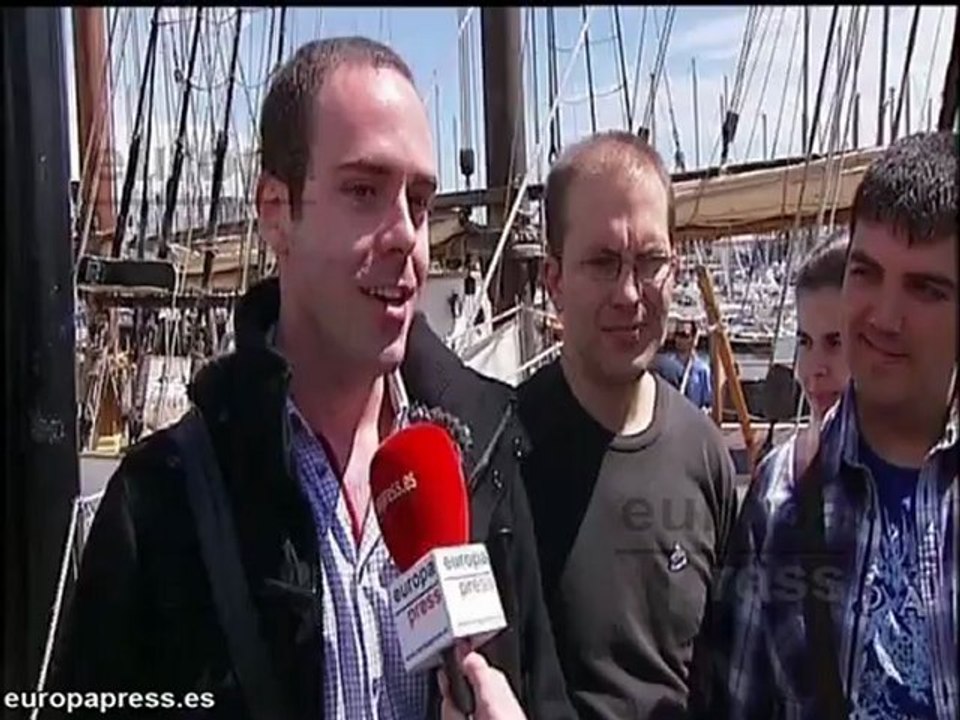 Familiares de pasajeros rinden homenaje al Titanic