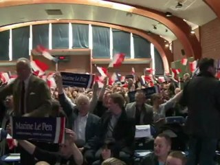 Marine Le Pen en meeting à Hénin-Beaumont, un oeil sur les législatives