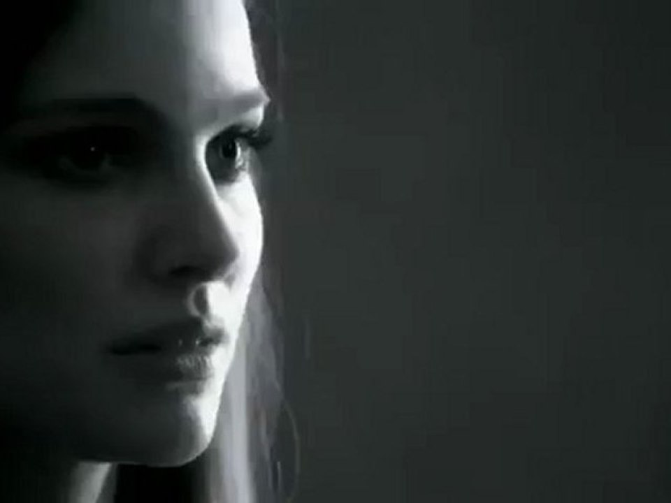 Natalie Portman y Johnny Depp interpretan último tema de Paul McCartney