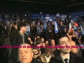 Marine Le Pen et L'argent dans le drapeau de la France