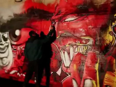 Saké - Grodash Bleu blanc rouge prod NIZI Clip Officiel ISSUE DES CLEFS D LA CAVE