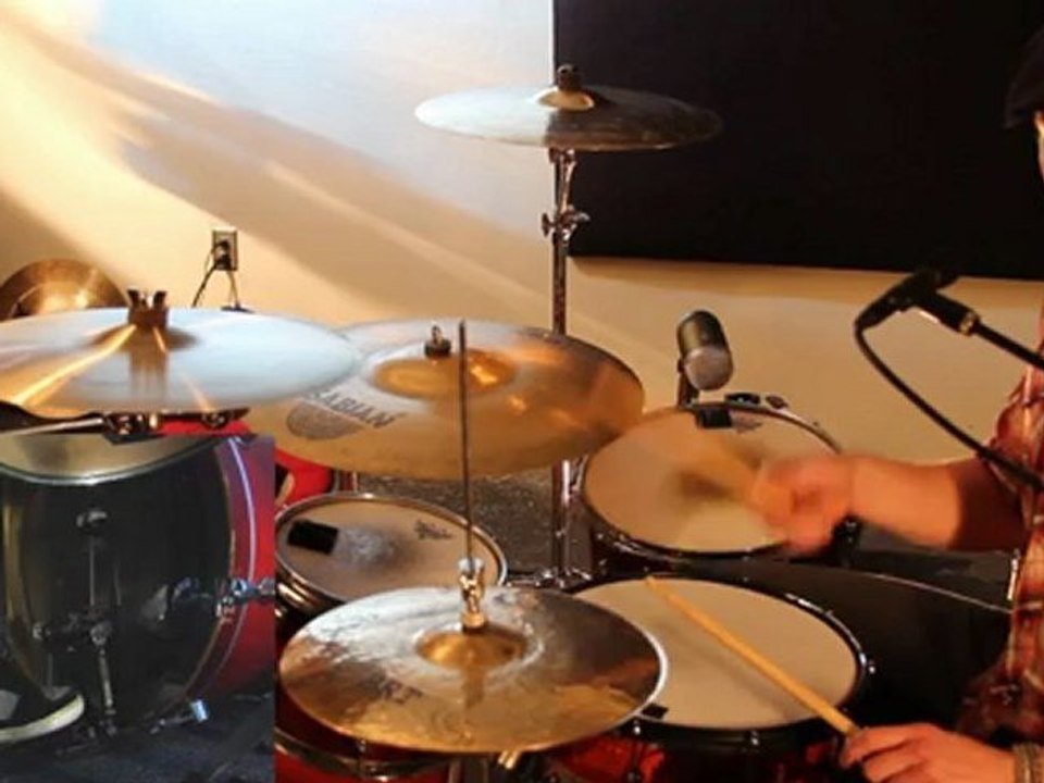 How To Learn Drums The Easiest Way (Your first drum beat)