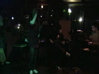 PINAR KADIOĞLU - Bir çocuk sevdim