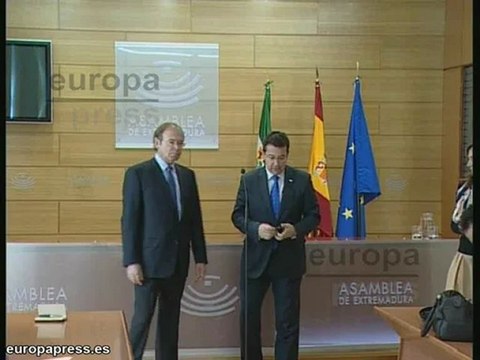 García Escudero muestra respeto absoluto al Rey