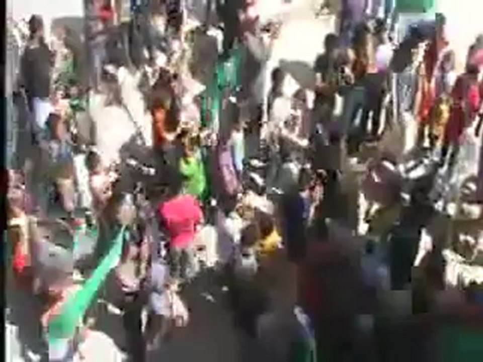 فري برس حمـــاة المحتلة حي الحميدية مالنا غيرك يالله  2012 4 16 Hama