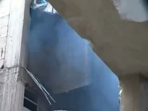 فري برس حمص القرابيص والدمار الذي نزل بلحي من القصف الاسدي 15 4 2012 ج5 Homs
